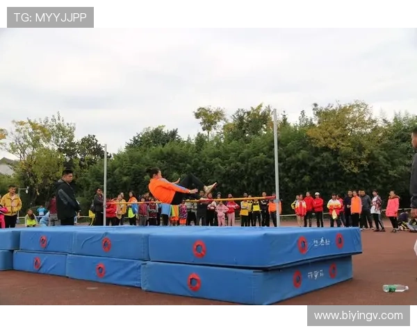 “爱情黑名单”:那些让人心碎的印记,也是我们重生的勇气 “爱情黑名单”:那些让人心碎的印记,也是我们重生的勇气